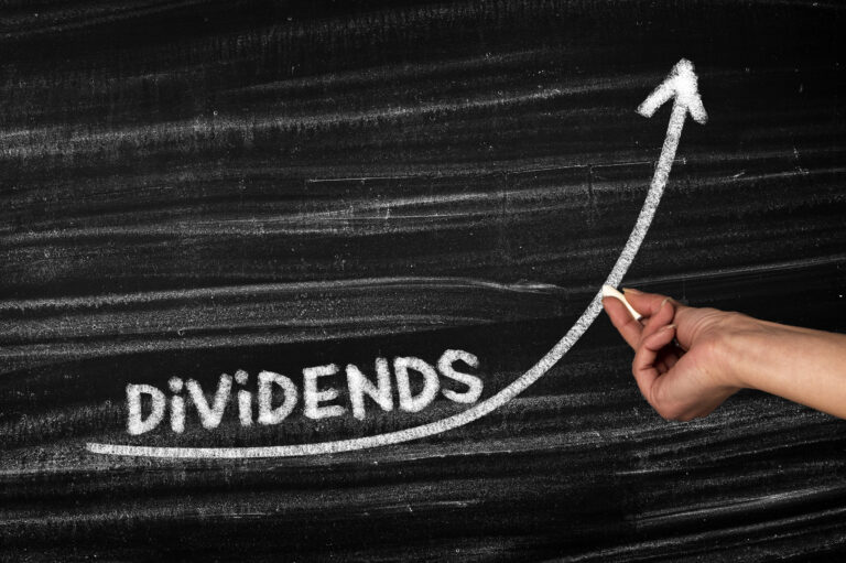 3 Brilliant Dividend Stocks to Buy Now and Hold for the Long Term