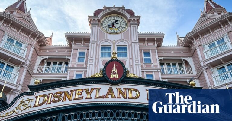Disneyland Paris calls in police over alleged fake wedding with child ‘bride’ | France