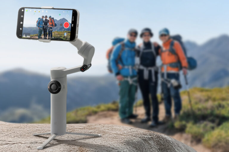 Flow 2: all-in-one smartphone gimbal from Insta360