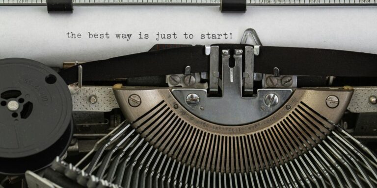 6 Writing Tips From the Sci-Fi Legend Robert Heinlein