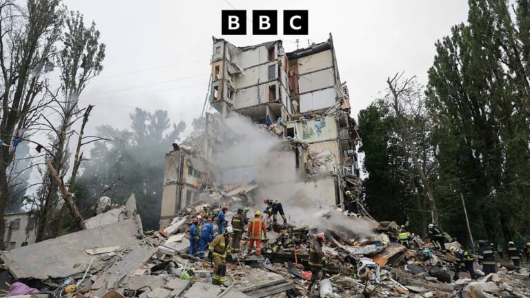BBC World Service - Global News Podcast, Russian strikes hit dozens of locations in the Ukrainian capital