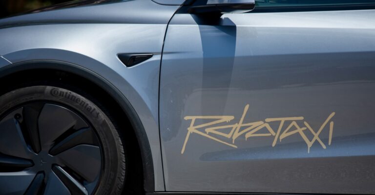 Elon Musk wants to bring Tesla’s robotaxis to SF — good luck