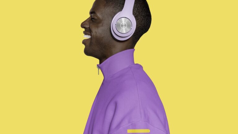 Ends Sunday: Tell Us About the Speakers and Headphones You Prefer