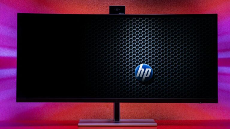 HP Series 7 Pro (734pm) Review: This Wide Monitor Adds Zip to Your Zooms