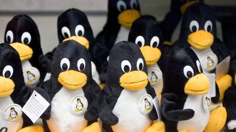 Linux Just Hit a Big Milestone in the Desktop OS Race