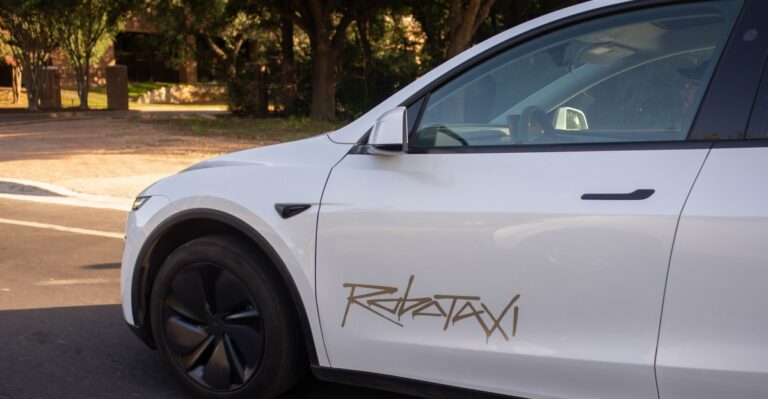 Tesla’s ‘robotaxi’ rides in San Francisco have a human at the wheel