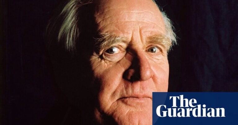 ‘Like an academic’: private papers reveal John le Carré’s attention to detail | John le Carré
