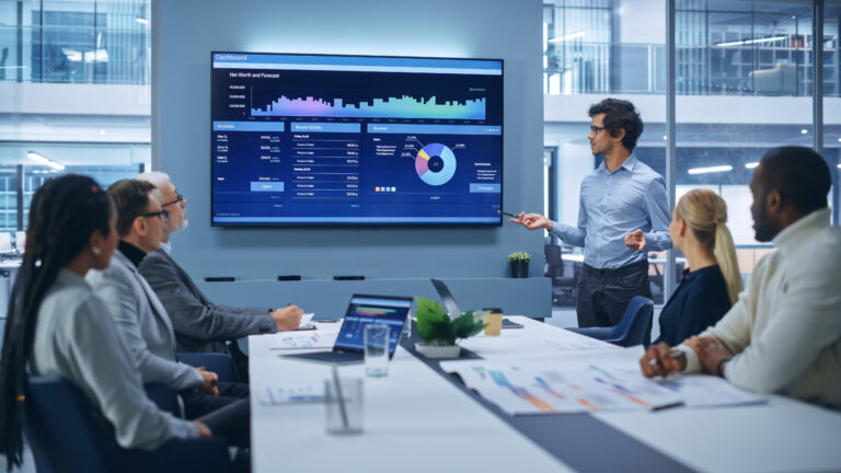 2 Growth Stocks to Buy and Hold Forever