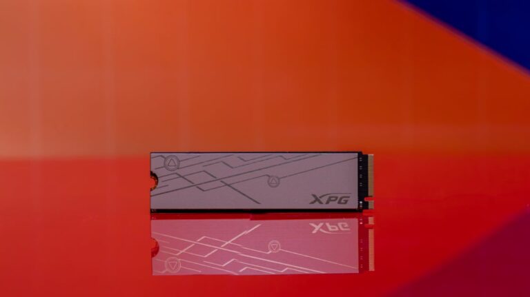 ADATA XPG Mars 980 Blade Review: This Starry SSD's Speeds Are Earthbound
