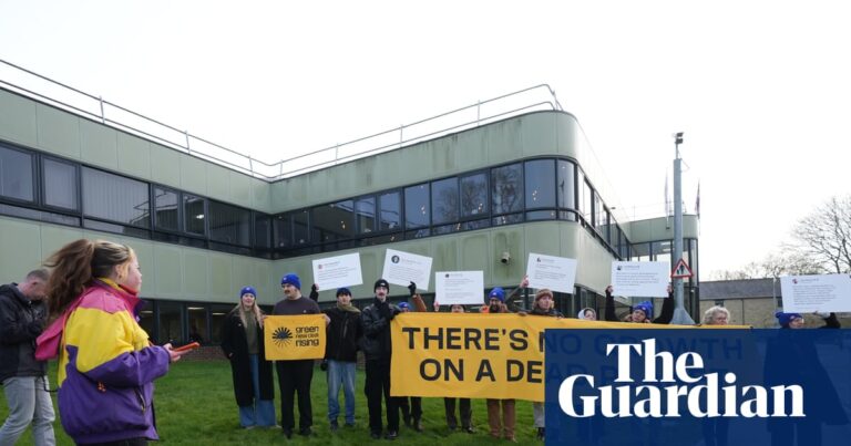 Are Labour’s plans to offset Heathrow expansion emissions all pie in the sky? | Green politics
