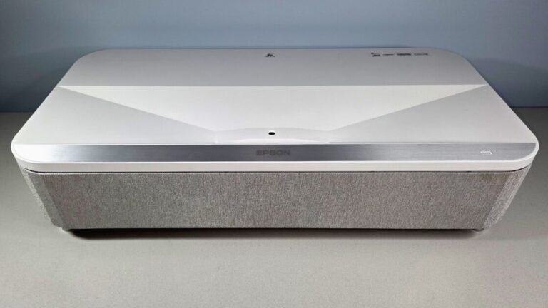 Epson QS100 4K PRO-UHD 3LCD Laser Projector Review: An Exceptional Home-Theater Centerpiece