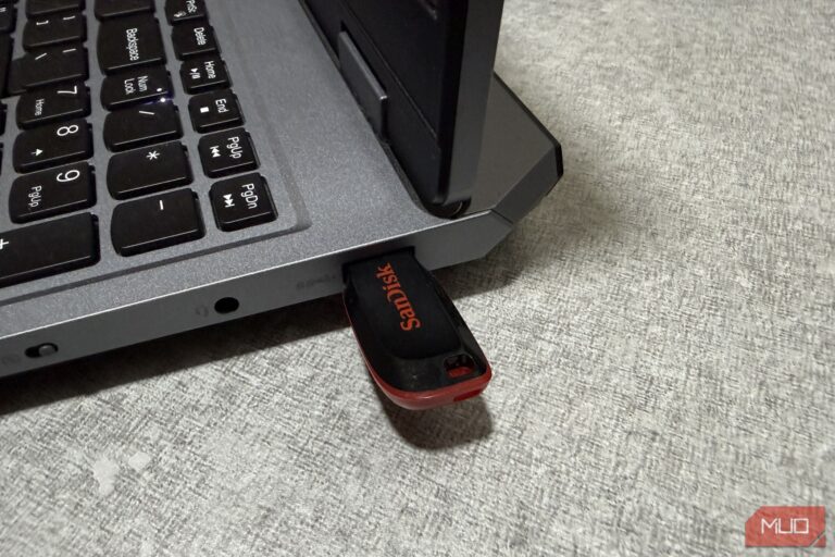 I Keep These Portable Windows Tools on a USB Stick to Use Anywhere