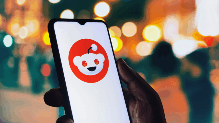 It's About to Get Harder to Read Old Reddit Threads, and You Can Blame AI