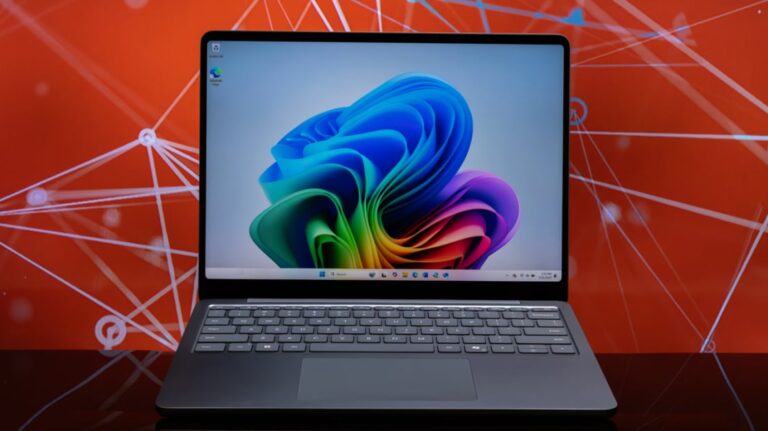 Microsoft Surface Laptop (2025, 13-Inch) Review: A Slick Little Battery Beast