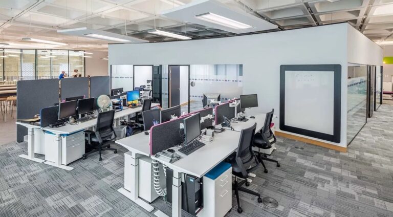 Modernising office spaces while staff keep working