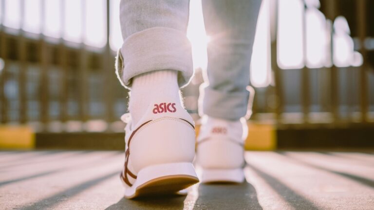 Price drop alert on ASICS shoes for men: Top 7 picks for every sport and lifestyle | Fashion Trends