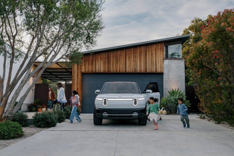 Should You Buy Rivian Stock While It's Below $17?