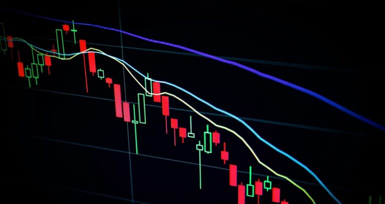 Tariffs, politics, and the dollar: The shifting balance of global currencies