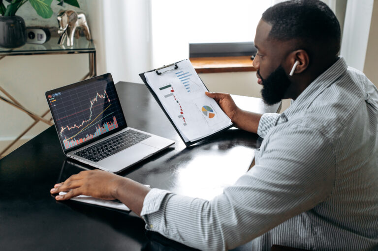 The Smartest Blue Chip Stocks to Buy With $2,000 Right Now
