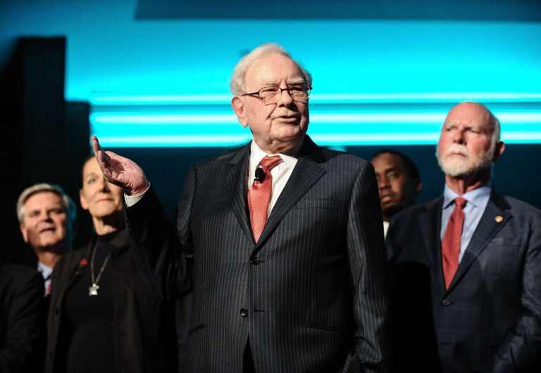 Why Warren Buffett's Berkshire Hathaway Now Owns More Treasury Bills Than the Federal Reserve