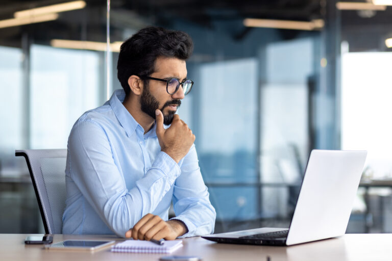 3 Financial Moves to Make in Your 30s to Set the Stage for an Awesome Retirement 3 Financial Moves to Make in Your 30s to Set the Stage for an Awesome Retirement