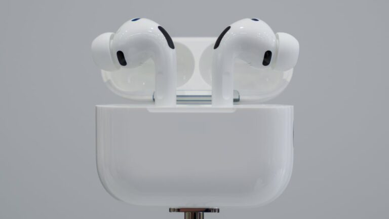 5 Reasons I'm Trading My Beloved AirPods Pro 2 for the Pro 3