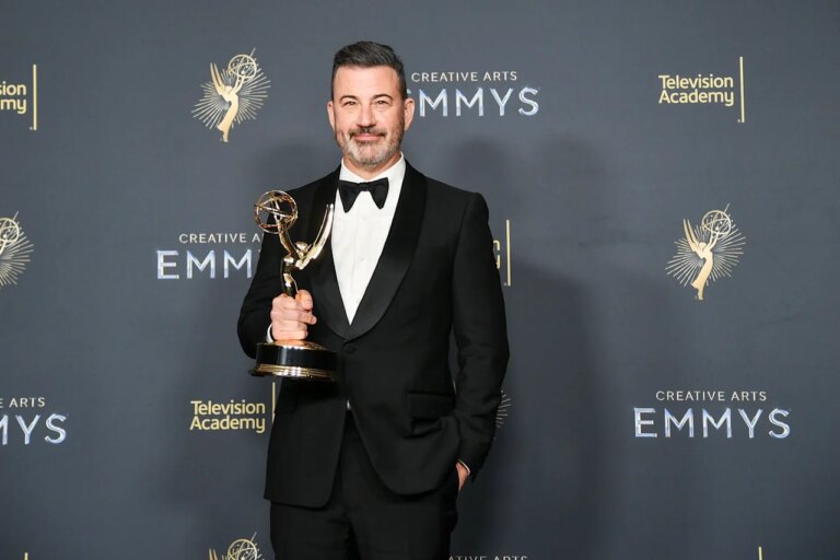 ABC yanks Jimmy Kimmel’s late-night TV show after Charlie Kirk comments ABC yanks Jimmy Kimmel’s late-night TV show after Charlie Kirk comments