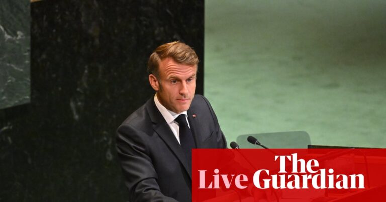 Abbas says Hamas must ‘surrender their weapons’ – as it happened | Palestinian territories Abbas says Hamas must ‘surrender their weapons’ – as it happened | Palestinian territories