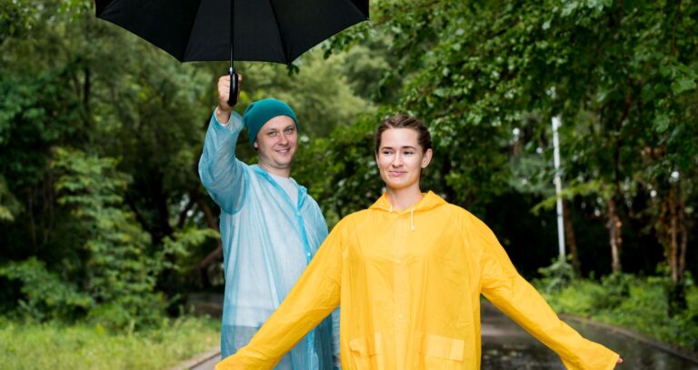 How to get the best deals on bulk ponchos – Smart buying tips