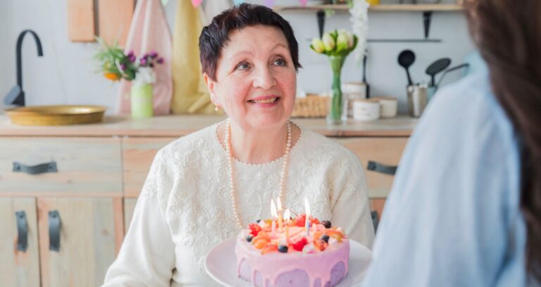 How to add a personal touch to your mom’s birthday gift