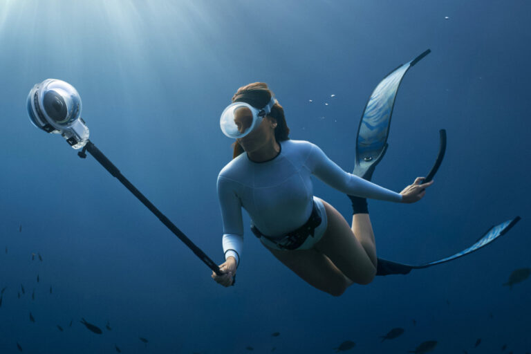 Insta360 shows X5 Invisible Dive Case Pro