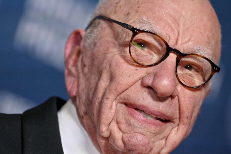 Lachlan Murdoch to Control Rupert Murdoch's Media Empire After Settlement