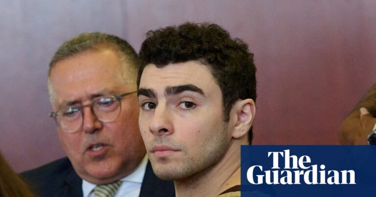 Luigi Mangione’s lawyers seek to bar possibility of death penalty in federal case | Brian Thompson shooting