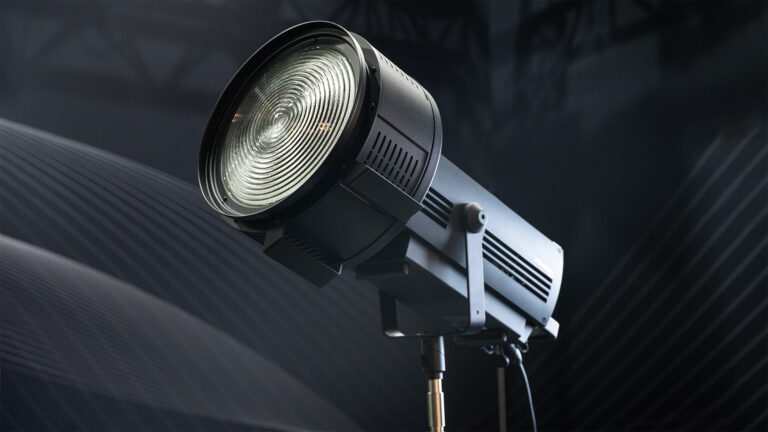 Profoto L1600D Introduced - A 1600W Daylight LED with Liquid Cooling