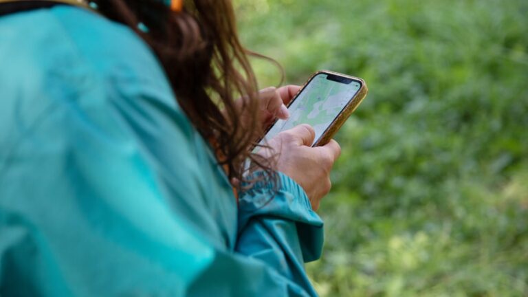 Some iPhone Users Are Getting Another Year of Free Satellite Features