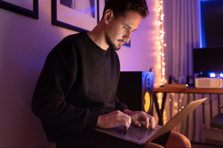 This Windows 11 Pro Bundle Brings Security, AI Tools, and Training Together This Windows 11 Pro Bundle Brings Security, AI Tools, and Training Together