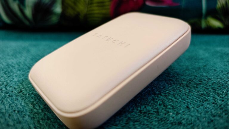 This travel charger is effective, gorgeous – and 25% off for Labor Day
