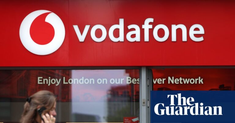 Vodafone franchisees warned of ‘massive impact’ of commission cuts on mental health | Vodafone Vodafone franchisees warned of ‘massive impact’ of commission cuts on mental health | Vodafone