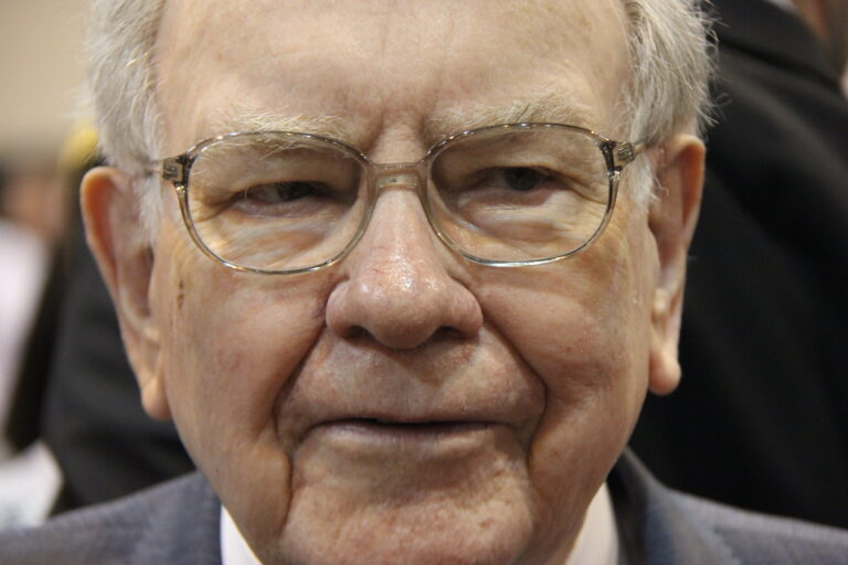 Warren Buffett Just Spent $3.9 Billion Investing in 10 Different Stocks. Here's the Best of the Bunch.