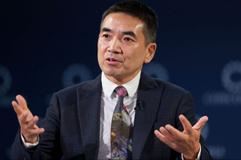 Zoom CEO: Best Tips for Running a Video Meeting Zoom CEO: Best Tips for Running a Video Meeting