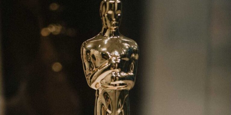 10 Categories That Should Be Added to the Oscars 10 Categories That Should Be Added to the Oscars