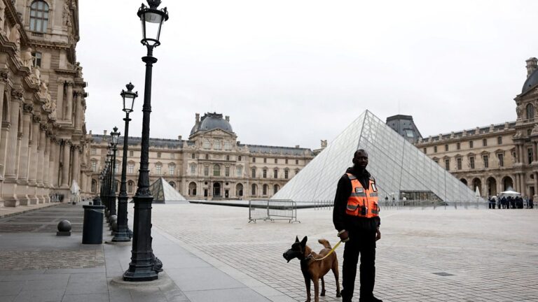 BBC World Service – Global News Podcast, The Global Story: The Louvre daytime heist that shocked the world BBC World Service - Global News Podcast, The Global Story: The Louvre daytime heist that shocked the world