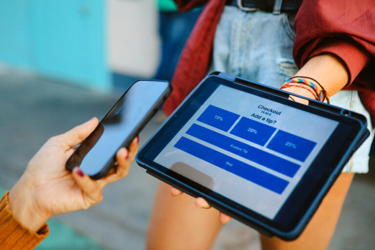 2 No-Brainer Stocks to Buy With Less Than $25 2 No-Brainer Stocks to Buy With Less Than $25