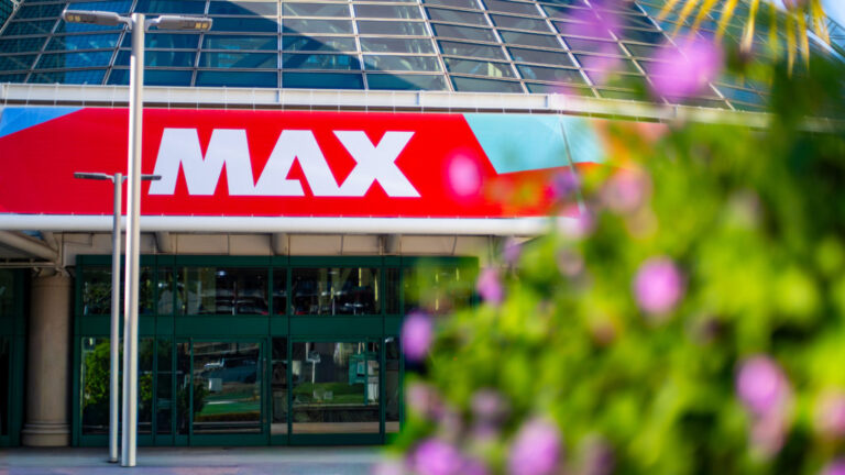 Adobe MAX Day 2: States of Matter by Michelle DeLateur Adobe MAX Day 2: States of Matter 20