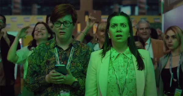 Apple’s Latest Underdogs Adventure Takes a Swipe at Microsoft Apple's Latest Underdogs Adventure Takes a Swipe at Microsoft