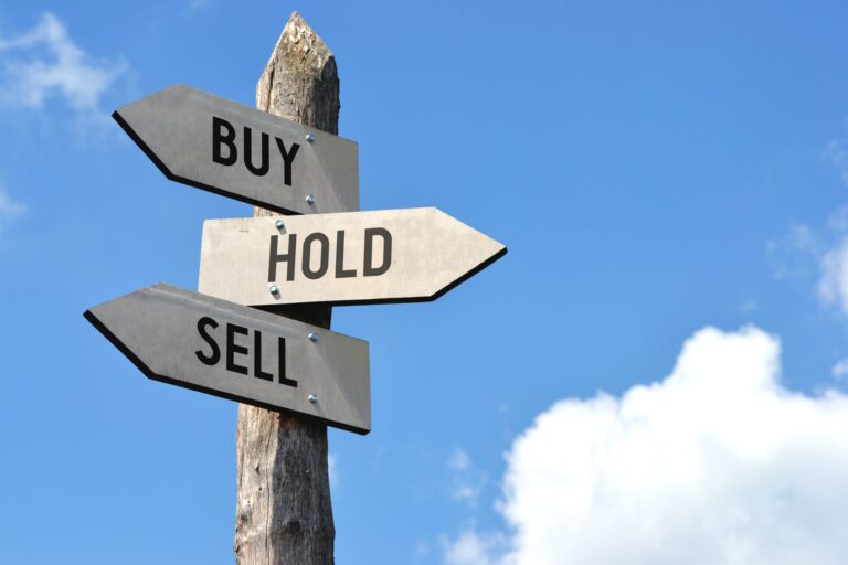 Argent Capital Managment Dumps $60 Million Worth of Copart (NASDAQ: CPRT) Shares: Is the Stock a Sell?