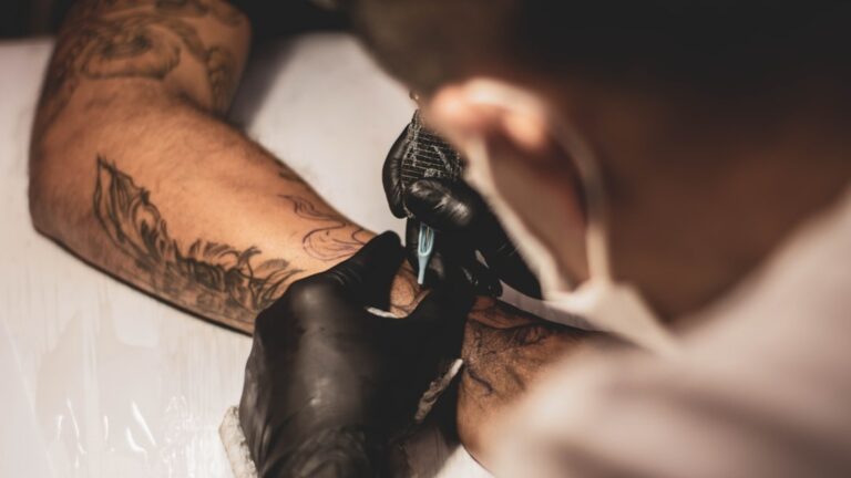 Colour vs grey tattoos? 6 things you need to know before choosing