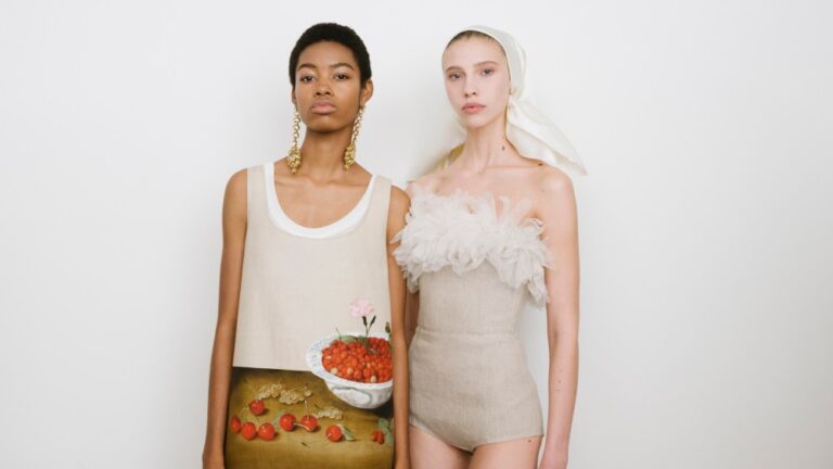 Giambattista Valli Spring 2026 Ready-to-Wear Runway, Fashion Show & Collection Review Giambattista Valli Spring 2026 Ready-to-Wear Runway, Fashion Show & Collection Review