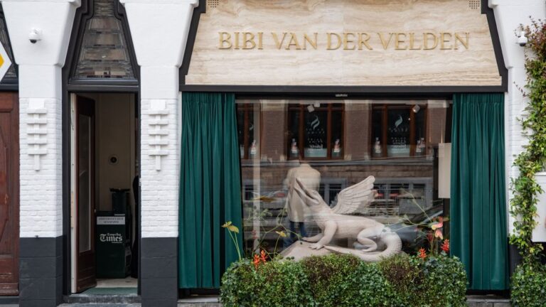 Jeweler Bibi van der Velden’s First Flagship Is About Exploration A look at Bibi van der Velden’s first flagship in Amsterdam.