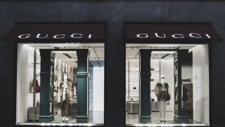 Gucci's new global window concept.